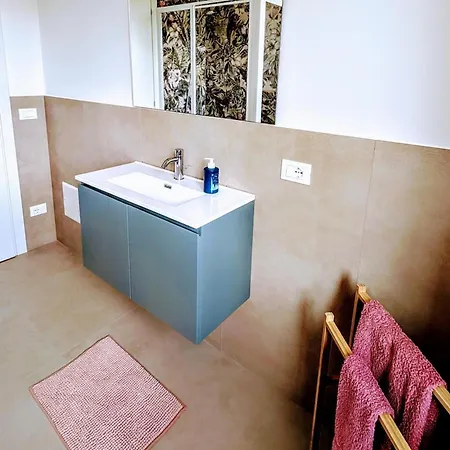 Charming Garda Apartamento Torri Del Benaco