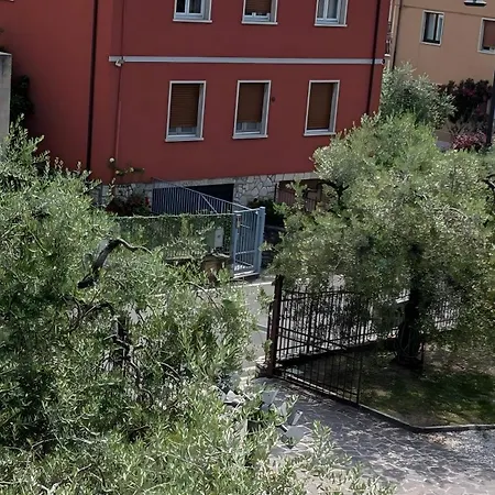 Charming Garda Torri Del Benaco
